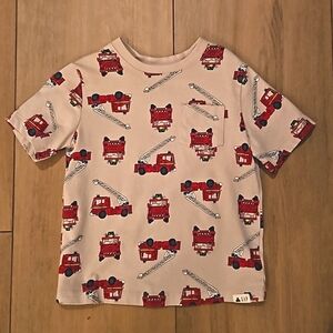 GAP Firetruck T Shirt Organic Size 5T Brand New Without Tags